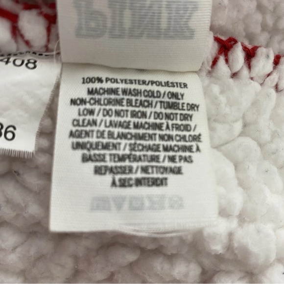 PINK Victoria’s SecretRed Cozy Blanket with red & White Accents - Picture 5 of 6